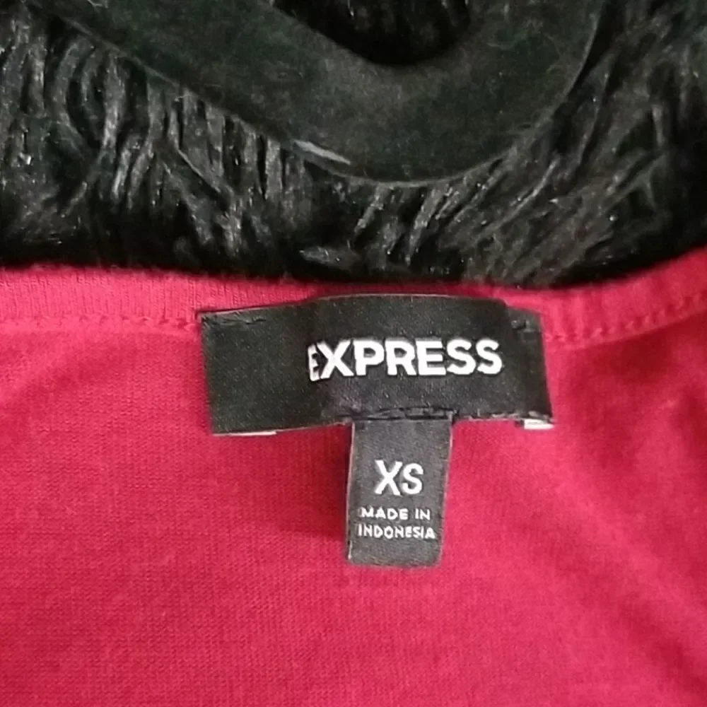 🖤5/$20🖤 EXPRESS.. red ruffled tank - Picture 8 of 10
